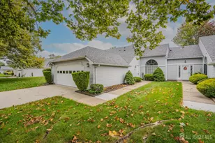 644 Nutley Dr, Monroe Township, NJ 08832 - Photo 2