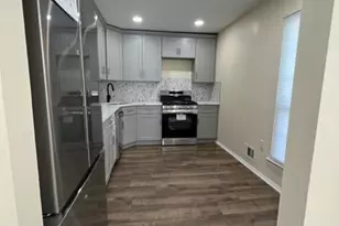 436 Northam Dr, North Brunswick Township, NJ 08902 - Photo 2