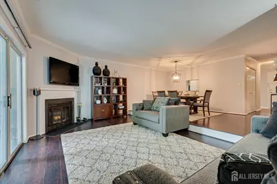 26 Townsend Court, Franklin Township, NJ 08823 - Photo 10