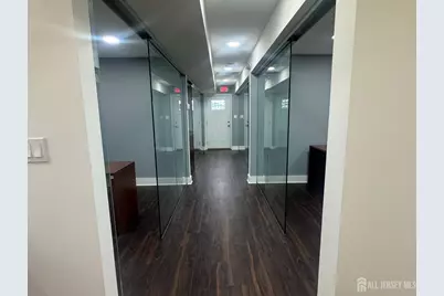 560 Union Avenue, Middlesex, NJ 08846 - Photo 4