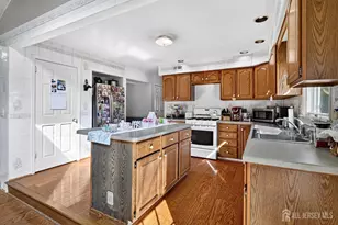 13 Drexel Hill Dr, South Brunswick Township, NJ 08824 - Photo 16