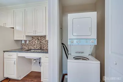 15 Lowell Street, Iselin, NJ 08830 - Photo 22