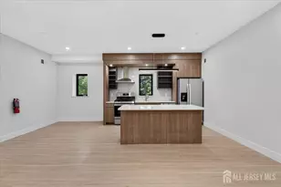 810 N 2nd Ave, Highland Park, NJ 08904 - Photo 6