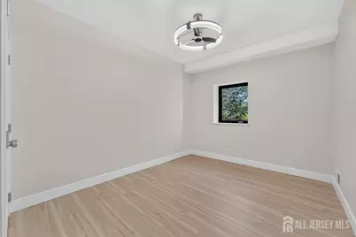 810 N 2nd Avenue #1, Highland Park, NJ 08904 - Photo 12