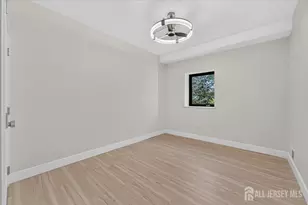 810 N 2nd Ave, Highland Park, NJ 08904 - Photo 12