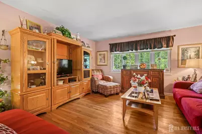 196 Marsh Avenue, Metuchen, NJ 08840 - Photo 6