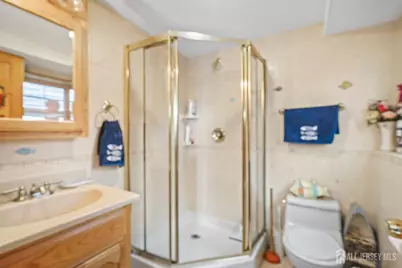 196 Marsh Avenue, Metuchen, NJ 08840 - Photo 22