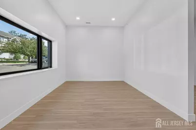 810 N 2nd Avenue #3, Highland Park, NJ 08904 - Photo 6