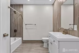 810 N 2nd Ave, Highland Park, NJ 08904 - Photo 14