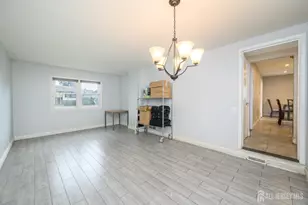 311 Oak Pkwy, Dunellen, NJ 08812 - Photo 12