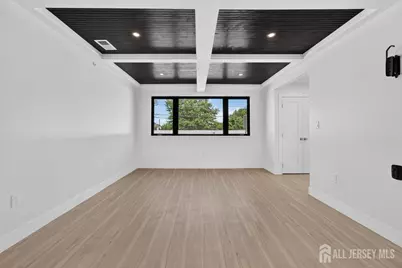 810 N 2nd Avenue #4, Highland Park, NJ 08904 - Photo 6