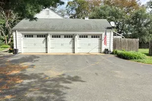 339 Raymond Rd, South Brunswick Township, NJ 08540 - Photo 2