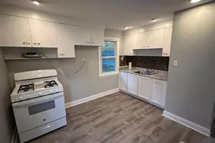 104 E Cliff Rd, Colonia, NJ 07067 - Photo 4
