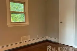 104 E Cliff Rd, Colonia, NJ 07067 - Photo 6