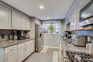 40 Wedgewood Ave, Woodbridge Township, NJ 07095 - Photo 12