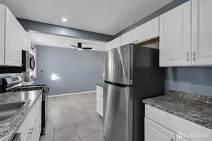 110 W Warren St Woodbridge T St, Iselin, NJ 08830 - Photo 10