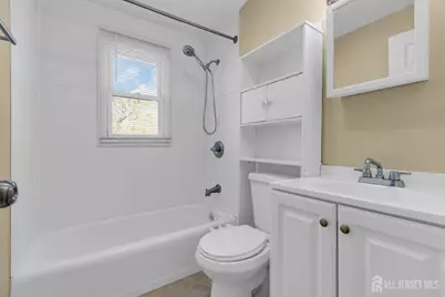 110 W Warren St, Woodbridge T Street, Iselin, NJ 08830 - Photo 26