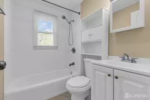 110 W Warren St Woodbridge T St, Iselin, NJ 08830 - Photo 26