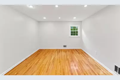 4 Redcoat Drive, East Brunswick Township, NJ 08816 - Photo 18