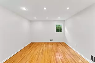 4 Redcoat Dr, East Brunswick Township, NJ 08816 - Photo 18