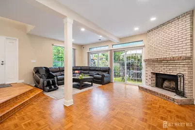 22 Borelle Square, Sayreville, NJ 08859 - Photo 6