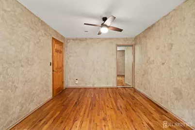 192 College Drive, Edison, NJ 08817 - Photo 14