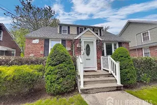 118 3rd St, Dunellen, NJ 08812 - Photo 1
