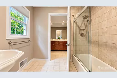 72 Central Avenue, East Brunswick Township, NJ 08816 - Photo 14
