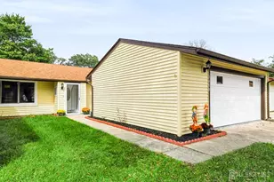 148 Maclura Plaza, Monroe Township, NJ 08831 - Photo 1