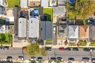 458 Lawrie St, Perth Amboy, NJ 08861 - Photo 10