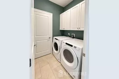 220 Lyla Lane, New Brunswick, NJ 08901 - Photo 16