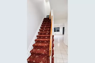 71 Highview Drive, Woodbridge Township, NJ 07095 - Photo 8