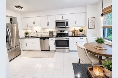 71 Highview Drive, Woodbridge Township, NJ 07095 - Photo 6