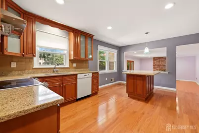 83 Hidden Lake Drive, North Brunswick Township, NJ 08902 - Photo 8