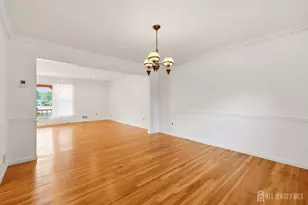 83 Hidden Lake Dr, North Brunswick Township, NJ 08902 - Photo 6