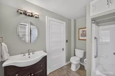 325 Dorn Avenue, Middlesex, NJ 08846 - Photo 22