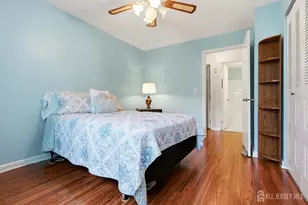 401 Danbury Ln, East Brunswick Township, NJ 08816 - Photo 16