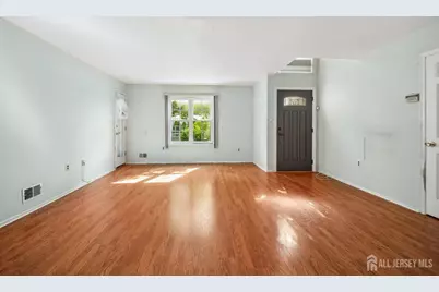 905 Montague Avenue, Iselin, NJ 08830 - Photo 2