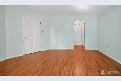 905 Montague Avenue, Iselin, NJ 08830 - Photo 18