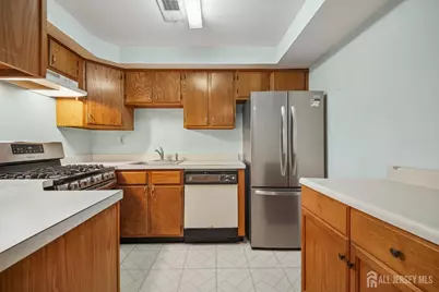 905 Montague Avenue, Iselin, NJ 08830 - Photo 10