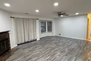 406 Woodhaven Dr, Edison, NJ 08817 - Photo 10
