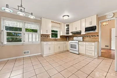 26 Chandler Road, Edison, NJ 08820 - Photo 8