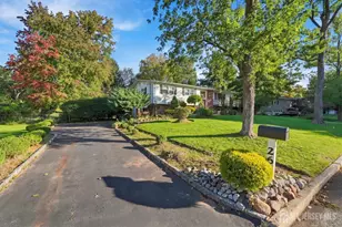 26 Chandler Rd, Edison, NJ 08820 - Photo 2