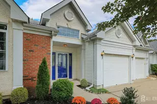 22 Stonewyck Pl, Monroe Township, NJ 08831 - Photo 2