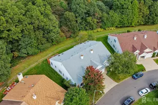 22 Stonewyck Pl, Monroe Township, NJ 08831 - Photo 6