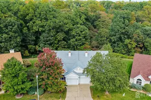 22 Stonewyck Pl, Monroe Township, NJ 08831 - Photo 4