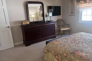 111 Hanover Ln Ln, Monroe Township, NJ 08831 - Photo 14