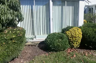 111 Hanover Ln Ln, Monroe Township, NJ 08831 - Photo 20