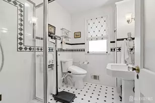 49 Laurel Ave, Franklin Township, NJ 08525 - Photo 24