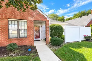 262 Wycoff Way, East Brunswick Township, NJ 08816 - Photo 2